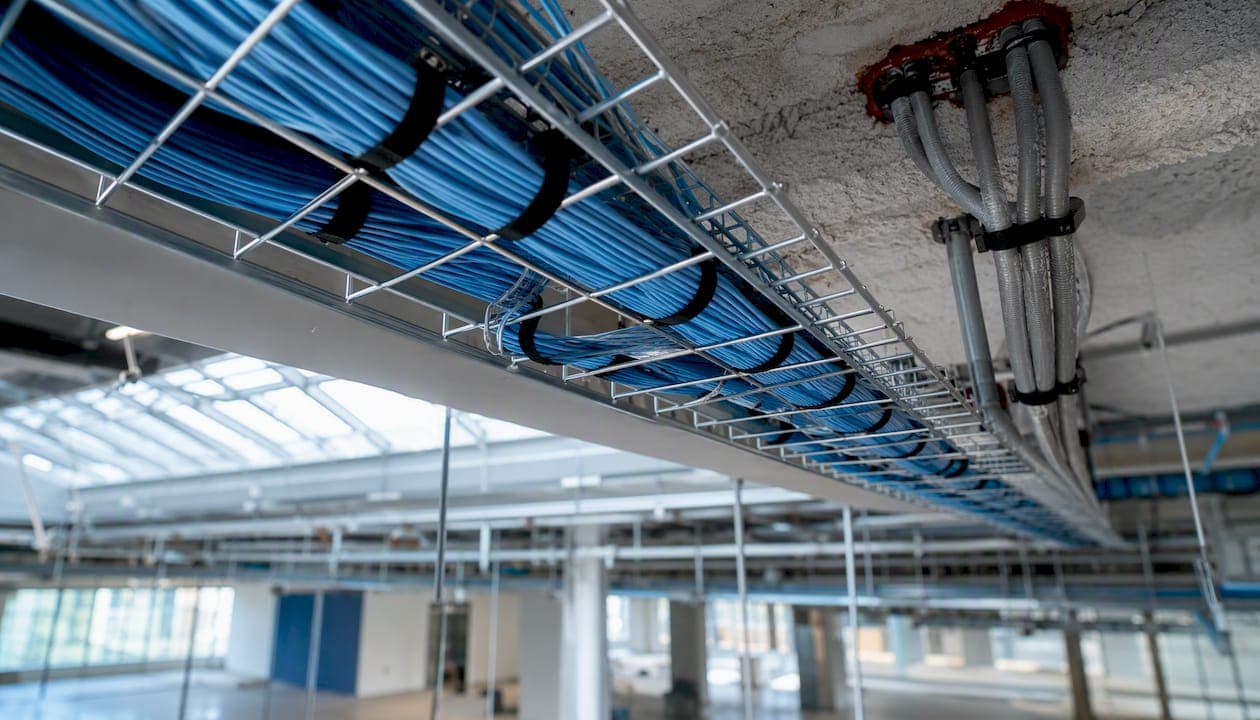 Above ceiling cable tray with organized cabling