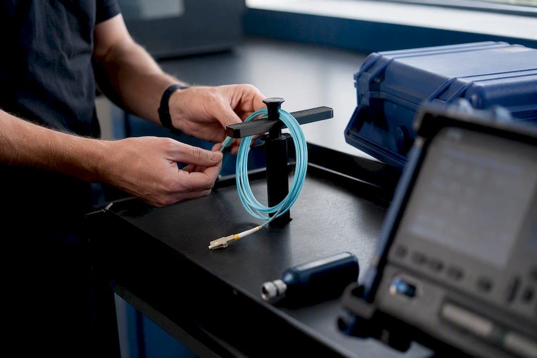 Mandrel wrap conditioning multimode launch cable