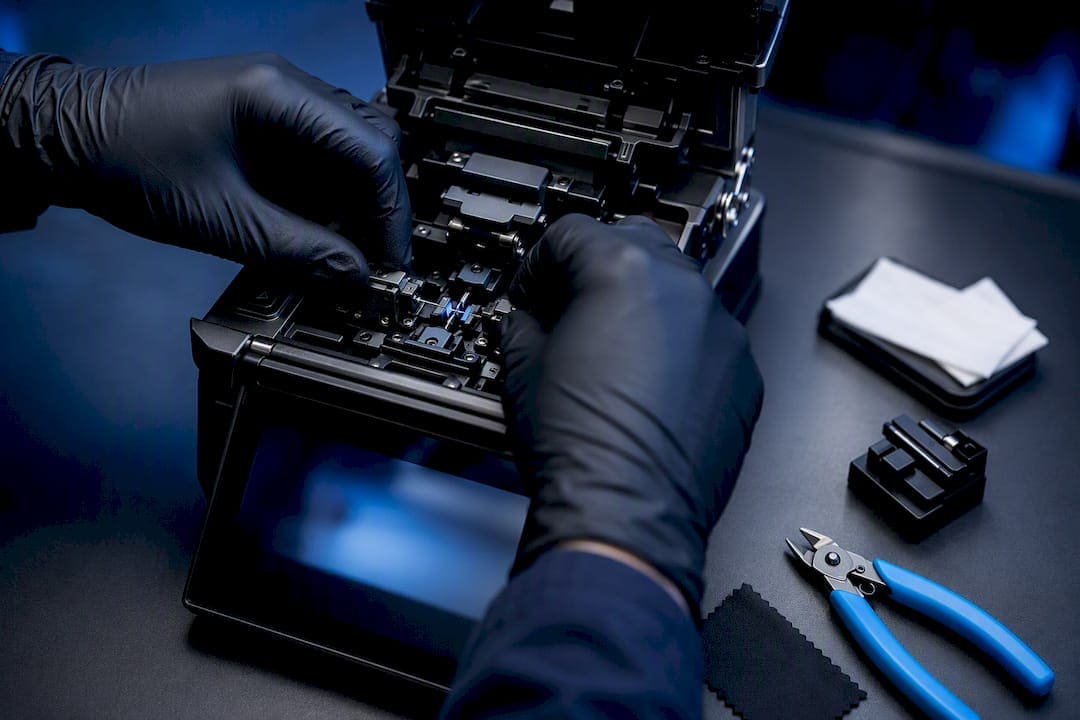 Avoid Callbacks: IEC/TIA Fiber Termination Methods for Technicians