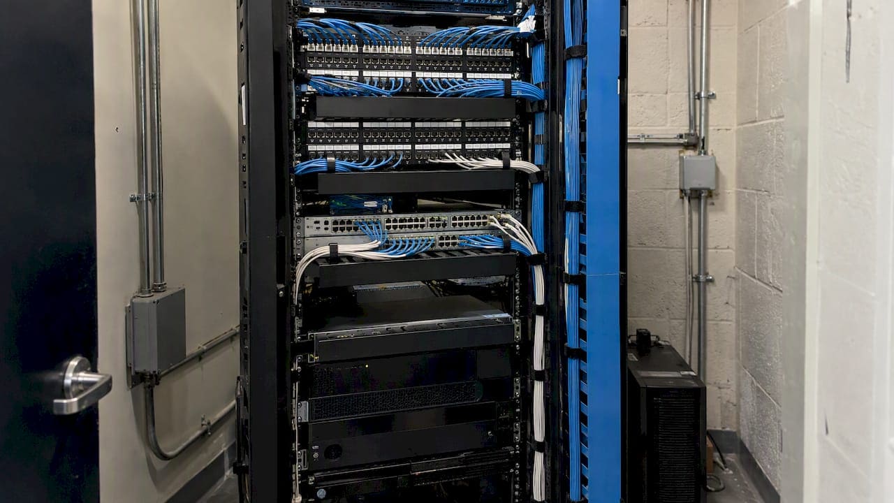 Rack Layout for Switches: How to Plan a Clean, Serviceable Rack
